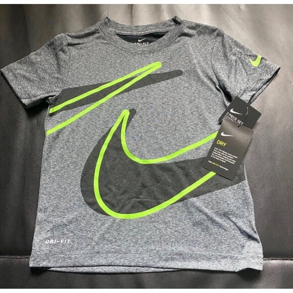 NWT Nike Athletic Set Boys Size 5 - Picture 2 of 3
